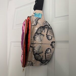 Stylish safari Women's Fanny pack